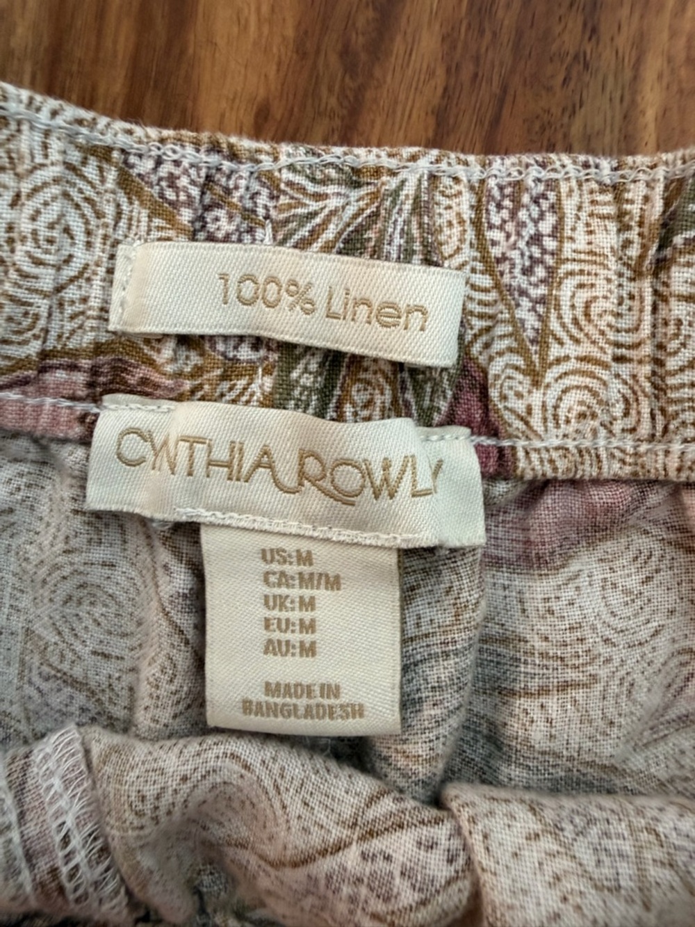 Cynthia Rowley Floral Leaf Print Women’s Short - size M - Picture 3 of 3